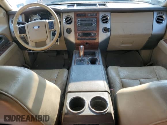 ✅ 2010 Ford Expedition Max Eddie Bauer • VIN: 1FMJK1J56AEA88163 • Лот: 69701804. Опубликован ранее на Copart с пробегом 262 048 миль. Бесплатный доступ к архиву аукционных продаж из США и подробный отчёт об истории автомобиля на DreamBid. Изображение 8.