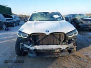 ✅ 2022 BMW X4 M • VIN: 5YM23EC00N9L88771 • Lot: 41362198. Wystawiony na IAAI z przebiegiem 29 949 mil. Bezpłatny archiwum sprzedaży aukcyjnych z USA i szczegółowy raport historii pojazdu na DreamBid. Zdjęcie 13.