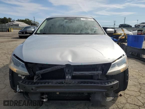 ✅ 2013 Volkswagen Jetta SEL • VIN: 3VWLX7AJ1DM431763 • Lot: 71806115. Listed on Copart with 128,598 mi. Free auction sales archive from the USA and detailed vehicle history report at DreamBid. Image 5.