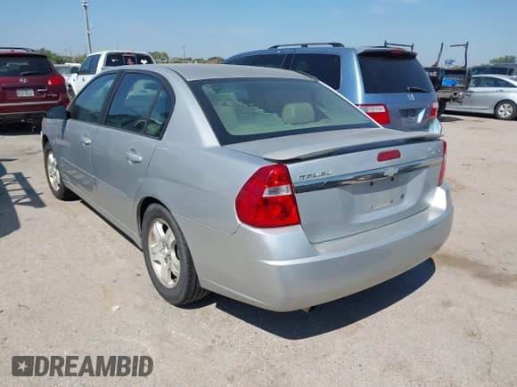 2004 Chevrolet Malibu LT z VIN 1G1ZU54894F184973, wystawiony jako IAAI lot #43337261 z przebiegiem 235 383 mil mil oraz . Historia ofert i sprzedaży dostępna na DreamBid. Obrazek 3.