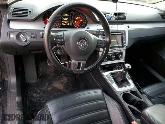✅ 2011 Volkswagen CC Sport • VIN: WVWNN7AN9BE718744 • Lot: 88650395. Listed on Copart with 157,341 mi. Free auction sales archive from the USA and detailed vehicle history report at DreamBid. Image 8.