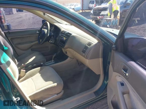 ✅ 2002 Honda Civic LX • VIN: 1HGES16552L072789 • Lot: 43492505. Listed on IAAI with 234,514 mi. Free auction sales archive from the USA and detailed vehicle history report at DreamBid. Image 5.