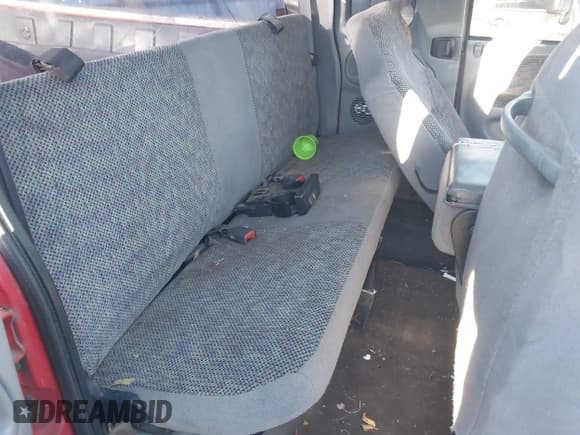 ✅ 2001 Dodge 1500 • VIN: 1B7HC13Y91J535812 • Лот: 43448229. Опубликован ранее на IAAI с пробегом 259 094 миль. Бесплатный доступ к архиву аукционных продаж из США и подробный отчёт об истории автомобиля на DreamBid. Изображение 8.