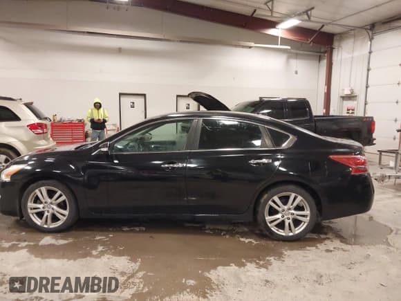 ✅ 2013 Nissan Altima SV • VIN: 1N4BL3AP1DN494400 • Lot: 41985988. Wystawiony na IAAI z przebiegiem 114 916 mil. Bezpłatny archiwum sprzedaży aukcyjnych z USA i szczegółowy raport historii pojazdu na DreamBid. Zdjęcie 14.
