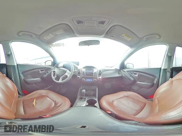 2010 Hyundai Tucson Limited z VIN KM8JU3AC8AU056065, wystawiony jako Copart lot #81000484 z przebiegiem 151 855 mil mil oraz Szkoda całkowita • Salvage title. Historia ofert i sprzedaży dostępna na DreamBid. Obrazek 13.