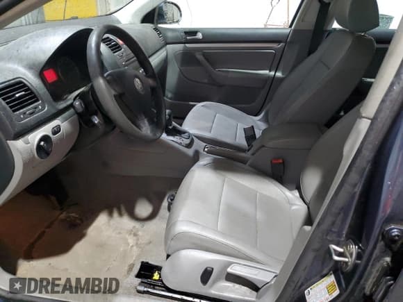 ✅ 2006 Volkswagen Jetta 2.5L • VIN: 3VWRG71K56M710445 • Лот: 66853875. Опубликован ранее на Copart с пробегом 137 968 миль. Бесплатный доступ к архиву аукционных продаж из США и подробный отчёт об истории автомобиля на DreamBid. Изображение 7.