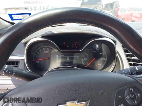 ✅ 2017 Chevrolet Impala LT • VIN: 2G1105SA6H9183552 • Lot: 43093046. Wystawiony na IAAI z przebiegiem 113 472 mil. Bezpłatny archiwum sprzedaży aukcyjnych z USA i szczegółowy raport historii pojazdu na DreamBid. Zdjęcie 7.