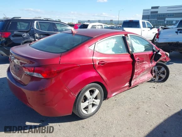 ✅ 2012 Hyundai Elantra GLS • VIN: KMHDH4AE3CU445997 • Лот: 43557389. Опубликован ранее на IAAI с пробегом 141 103 миль. Бесплатный доступ к архиву аукционных продаж из США и подробный отчёт об истории автомобиля на DreamBid. Изображение 4.