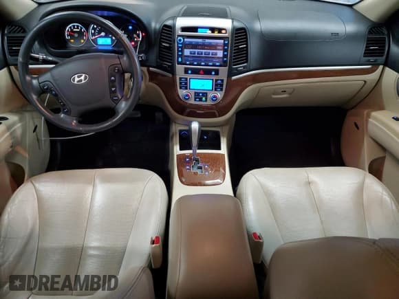 ✅ 2009 Hyundai Santa Fe Limited • VIN: 5NMSH13E29H264798 • Lot: 83107714. Listed on Copart with 86,833 mi. Free auction sales archive from the USA and detailed vehicle history report at DreamBid. Image 8.