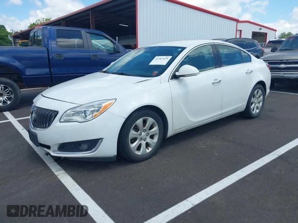 ✅ 2014 Buick Regal Premium I • VIN: 2G4GM5ERXE9205714 • Lot: 42387419. Listed on IAAI with 133,328 mi. Free auction sales archive from the USA and detailed vehicle history report at DreamBid. Image 17.