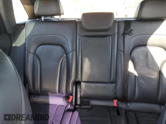 ✅ 2015 Audi SQ5 Premium Plus • VIN: WA1CGAFP8FA126669 • Lot: 88633785. Listed on Copart with 165,996 mi. Free auction sales archive from the USA and detailed vehicle history report at DreamBid. Image 10.