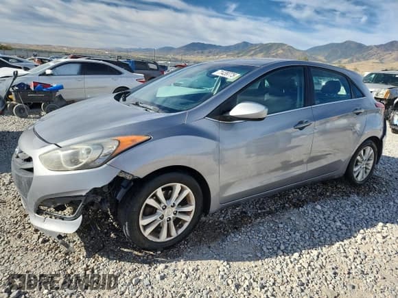 ✅ 2013 Hyundai Elantra • VIN: KMHD35LE2DU096656 • Lot: 71439775. Listed on Copart with 182,714 mi. Free auction sales archive from the USA and detailed vehicle history report at DreamBid. Image 1.