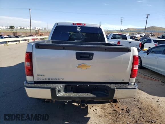 ✅ 2011 Chevrolet Silverado 1500 LT • VIN: 3GCPKSE32BG265654 • Lot: 68058614. Listed on Copart with 152,593 mi. Free auction sales archive from the USA and detailed vehicle history report at DreamBid. Image 6.