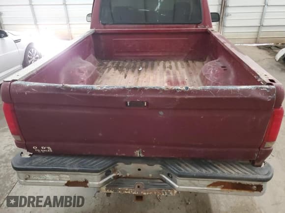 ✅ 1994 Ford F-150 • VIN: 1FTEF14N6RNB76888 • Lot: 48358235. Wystawiony na Copart z przebiegiem 274 478 mil. Bezpłatny archiwum sprzedaży aukcyjnych z USA i szczegółowy raport historii pojazdu na DreamBid. Zdjęcie 6.