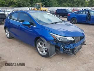 2017 Chevrolet Cruze LT z VIN 3G1BE6SM7HS561838, wystawiony jako IAAI lot #43092552 z przebiegiem 66 184 mil mil oraz . Historia ofert i sprzedaży dostępna na DreamBid. Obrazek 1.