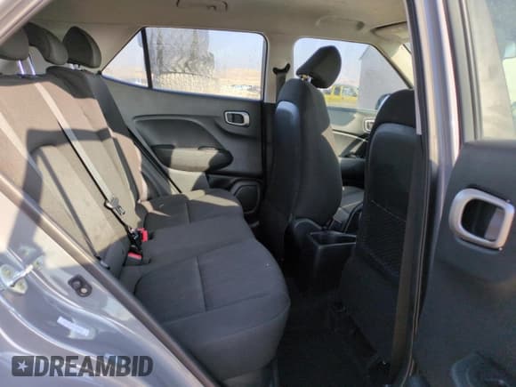 ✅ 2022 Hyundai Venue SE • VIN: KMHRB8A30NU207427 • Lot: 83052634. Listed on Copart with 15,159 mi. Free auction sales archive from the USA and detailed vehicle history report at DreamBid. Image 10.
