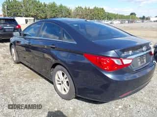 2013 Hyundai Sonata GLS z VIN 5NPEB4AC0DH753620, wystawiony jako IAAI lot #43486683 z przebiegiem 96 296 mil mil oraz . Historia ofert i sprzedaży dostępna na DreamBid. Obrazek 3.