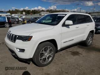 ✅ 2018 Jeep Grand Cherokee Sterling • VIN: 1C4RJFBT3JC260049 • Lot: 89442805. Listed on Copart with 34,152 mi. Free auction sales archive from the USA and detailed vehicle history report at DreamBid. Image 1.