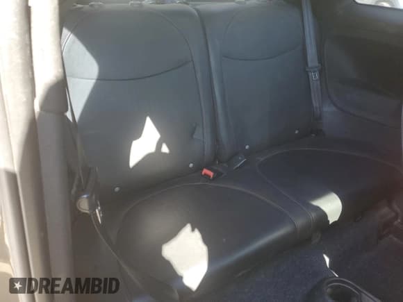 ✅ 2012 FIAT 500 Abarth • VIN: 3C3CFFFH0CT379086 • Lot: 90333805. Wystawiony na Copart z przebiegiem 173 256 mil. Bezpłatny archiwum sprzedaży aukcyjnych z USA i szczegółowy raport historii pojazdu na DreamBid. Zdjęcie 10.