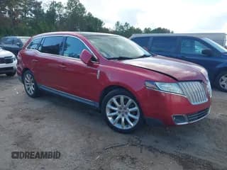 ✅ 2010 Lincoln MKT • VIN: 2LMHJ5FR9ABJ11696 • Lot: 43677040. Wystawiony na IAAI z przebiegiem 131 113 mil. Bezpłatny archiwum sprzedaży aukcyjnych z USA i szczegółowy raport historii pojazdu na DreamBid. Zdjęcie 1.