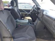 ✅ 2002 GMC Sierra 2500HD SLE • VIN: 1GTHK23112F233463 • Lot: 42576849. Wystawiony na IAAI z przebiegiem 391 992 mil. Bezpłatny archiwum sprzedaży aukcyjnych z USA i szczegółowy raport historii pojazdu na DreamBid. Zdjęcie 5.