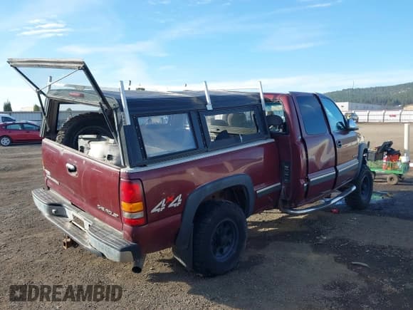 ✅ 2001 Chevrolet Silverado 2500HD LS • VIN: 1GCHK29U11E314145 • Лот: 40566742. Опубликован ранее на IAAI с пробегом 172 648 миль. Бесплатный доступ к архиву аукционных продаж из США и подробный отчёт об истории автомобиля на DreamBid. Изображение 4.