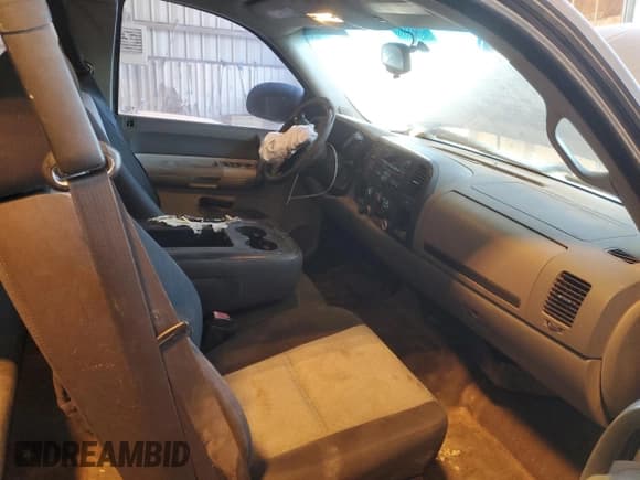 ✅ 2008 Chevrolet Silverado 1500 Work Truck • VIN: 1GCEC19C68Z199532 • Lot: 41879855. Listed on Copart with 307,442 mi. Free auction sales archive from the USA and detailed vehicle history report at DreamBid. Image 7.