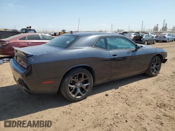 ✅ 2018 Dodge Challenger SXT Plus • VIN: 2C3CDZAG3JH258841 • Lot: 61725023. Wystawiony na Copart z przebiegiem 40 405 mil. Bezpłatny archiwum sprzedaży aukcyjnych z USA i szczegółowy raport historii pojazdu na DreamBid. Zdjęcie 3.