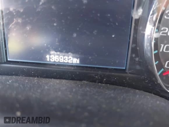 ✅ 2015 Chevrolet Suburban LTZ • VIN: 1GNSCKKC2FR548984 • Lot: 43202777. Wystawiony na IAAI z przebiegiem 136 932 mil. Bezpłatny archiwum sprzedaży aukcyjnych z USA i szczegółowy raport historii pojazdu na DreamBid. Zdjęcie 15.