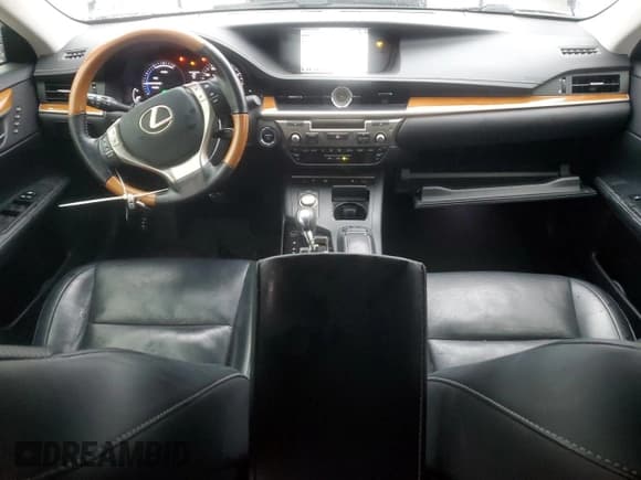 ✅ 2015 Lexus ES 300h • VIN: JTHBW1GG6F2094655 • Lot: 89658315. Wystawiony na Copart z przebiegiem 63 025 mil. Bezpłatny archiwum sprzedaży aukcyjnych z USA i szczegółowy raport historii pojazdu na DreamBid. Zdjęcie 8.