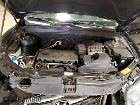 ✅ 2012 Hyundai Santa Fe Limited • VIN: 5XYZK3AB3CG135295 • Лот: 85224304. Опубликован ранее на Copart с пробегом 100 862 миль. Бесплатный доступ к архиву аукционных продаж из США и подробный отчёт об истории автомобиля на DreamBid. Изображение 12.