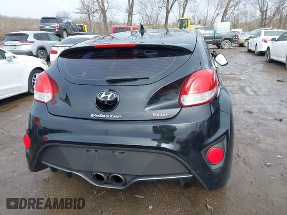 ✅ 2016 Hyundai Veloster Turbo Rally Edition • VIN: KMHTC6AE0GU290224 • Lot: 41629188. Listed on IAAI with 158,368 mi. Free auction sales archive from the USA and detailed vehicle history report at DreamBid. Image 16.
