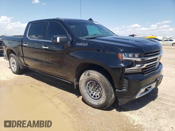 ✅ 2021 Chevrolet Silverado 1500 High Country • VIN: 3GCUYHELXMG103973 • Lot: 60476314. Wystawiony na Copart z przebiegiem 67 378 mil. Bezpłatny archiwum sprzedaży aukcyjnych z USA i szczegółowy raport historii pojazdu na DreamBid. Zdjęcie 4.