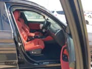 ✅ 2024 BMW X3 M • VIN: 5YM13EC09R9T58542 • Lot: 43461554. Wystawiony na IAAI z przebiegiem Nie podano. Bezpłatny archiwum sprzedaży aukcyjnych z USA i szczegółowy raport historii pojazdu na DreamBid. Zdjęcie 5.