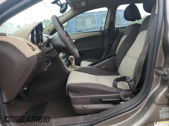 ✅ 2011 Chevrolet Malibu 1LS • VIN: 1G1ZB5E14BF239110 • Лот: 57790005. Опубликован ранее на Copart с пробегом 176 823 миль. Бесплатный доступ к архиву аукционных продаж из США и подробный отчёт об истории автомобиля на DreamBid. Изображение 7.