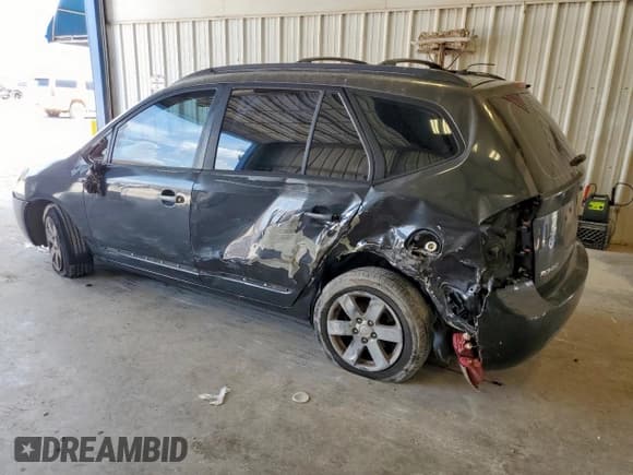 ✅ 2007 Kia Rondo EX • VIN: KNAFG526X77055414 • Lot: 69466295. Listed on Copart with 122,901 mi. Free auction sales archive from the USA and detailed vehicle history report at DreamBid. Image 2.