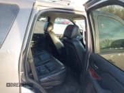 ✅ 2010 Chevrolet Tahoe LT • VIN: 1GNUKBE01AR252067 • Lot: 43724702. Wystawiony na IAAI z przebiegiem 320 934 mil. Bezpłatny archiwum sprzedaży aukcyjnych z USA i szczegółowy raport historii pojazdu na DreamBid. Zdjęcie 8.