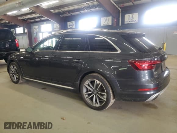 ✅ 2019 Audi allroad A4 Premium • VIN: WA17NAF40KA010700 • Lot: 58520805. Wystawiony na Copart z przebiegiem 62 259 mil. Bezpłatny archiwum sprzedaży aukcyjnych z USA i szczegółowy raport historii pojazdu na DreamBid. Zdjęcie 2.