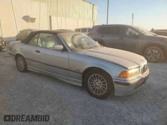 1998 BMW 3 Series 328i с VIN WBABK8330WEY89818, выставлен на аукционе Copart как лот 41557015 с пробегом 253 522 миль миль и На запчасти • Non repairable. История ставок и продаж доступна на DreamBid. Изображение 4.