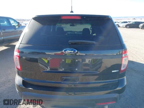 ✅ 2014 Ford Police Interceptor Utility • VIN: 1FM5K8AR6EGA33655 • Lot: 41557993. Wystawiony na IAAI z przebiegiem 79 131 mil. Bezpłatny archiwum sprzedaży aukcyjnych z USA i szczegółowy raport historii pojazdu na DreamBid. Zdjęcie 16.