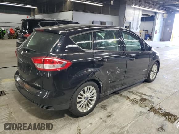 ✅ 2017 Ford C-Max SE • VIN: 1FADP5AU6HL106450 • Lot: 93062655. Wystawiony na Copart z przebiegiem 128 468 mil. Bezpłatny archiwum sprzedaży aukcyjnych z USA i szczegółowy raport historii pojazdu na DreamBid. Zdjęcie 3.
