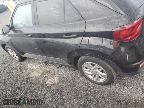 2022 Hyundai Venue SE z VIN KMHRB8A30NU149044, wystawiony jako Copart lot #74139214 z przebiegiem Nie podano mil oraz Nie do naprawy • Non repairable. Historia ofert i sprzedaży dostępna na DreamBid. Obrazek 2.