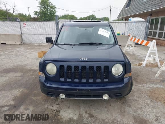 ✅ 2012 Jeep Patriot Limited • VIN: 1C4NJPCBXCD623275 • Lot: 42327596. Listed on IAAI with 59,495 mi. Free auction sales archive from the USA and detailed vehicle history report at DreamBid. Image 13.