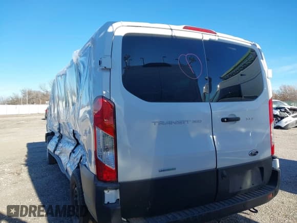 ✅ 2025 Ford Transit Passenger XLT • VIN: 1FBAX2YG2SKA25023 • Lot: 43909984. Wystawiony na IAAI z przebiegiem 5 454 mil. Bezpłatny archiwum sprzedaży aukcyjnych z USA i szczegółowy raport historii pojazdu na DreamBid. Zdjęcie 3.
