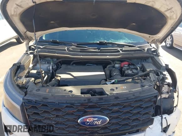 ✅ 2018 Ford Explorer Sport • VIN: 1FM5K8GT6JGC87122 • Lot: 43673299. Wystawiony na IAAI z przebiegiem 118 391 mil. Bezpłatny archiwum sprzedaży aukcyjnych z USA i szczegółowy raport historii pojazdu na DreamBid. Zdjęcie 10.