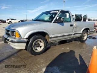 ✅ 1994 Chevrolet S-10 • VIN: 1GCCS14ZXR8184125 • Лот: 87701615. Опубликован ранее на Copart с пробегом 265 497 миль. Бесплатный доступ к архиву аукционных продаж из США и подробный отчёт об истории автомобиля на DreamBid. Изображение 1.