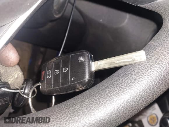 ✅ 2017 Kia Sorento LX • VIN: 5XYPGDA54HG223708 • Лот: 43908394. Опубликован ранее на IAAI с пробегом 91 460 миль. Бесплатный доступ к архиву аукционных продаж из США и подробный отчёт об истории автомобиля на DreamBid. Изображение 11.