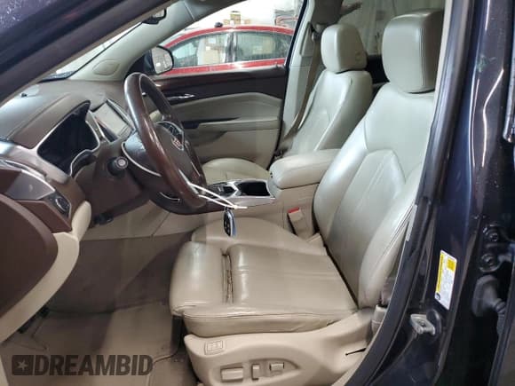 ✅ 2016 Cadillac SRX Luxury Collection • VIN: 3GYFNEE30GS583467 • Lot: 57831135. Listed on Copart with 139,890 mi. Free auction sales archive from the USA and detailed vehicle history report at DreamBid. Image 7.