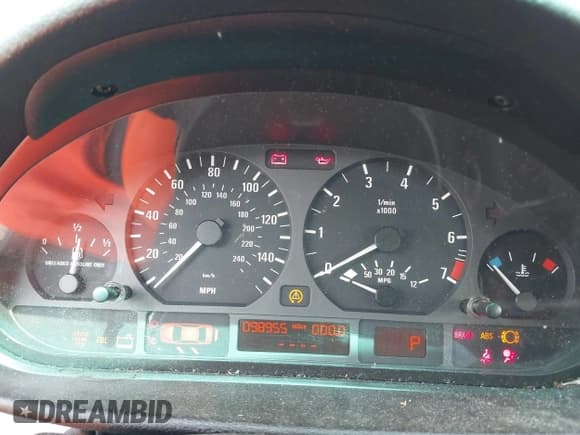 ✅ 2004 BMW 3 Series 325i • VIN: WBAET37484NJ83466 • Lot: 42409512. Listed on IAAI with 98,955 mi. Free auction sales archive from the USA and detailed vehicle history report at DreamBid. Image 7.