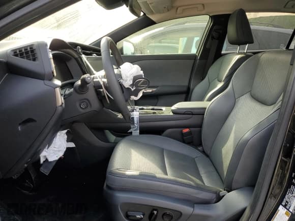 ✅ 2024 Lexus RZ 300e Premium • VIN: JTJABABB8RA001095 • Lot: 53298195. Listed on Copart with 7,970 mi. Free auction sales archive from the USA and detailed vehicle history report at DreamBid. Image 7.